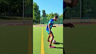 How to do the Ronaldinho Elastico Tutorial [upl. by Bel]