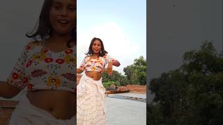 चढ़ल जवानी बा सुनला ऐही समईया में राजाजी 😜viralvideo dance trending aaliyagorakhpuri [upl. by Donnell]