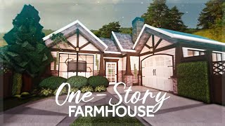 Roblox Bloxburg  OneStory Farmhouse  Minami Oroi [upl. by Enywtna587]