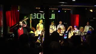 CMQ BIG BAND  Bogui Jazz 29 de diciembre 2017  quotQué Bueno Baila Ustedquot [upl. by Brennan]