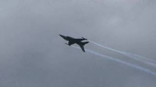 F16 at Paris Air Show 2009 HD [upl. by Edak]