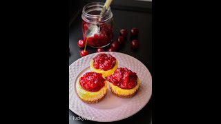 Mini cheesecake cu visine [upl. by Lekim]