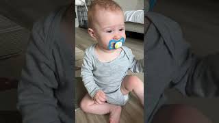 How to get rid of the pacifier 👏👌 momhack momlifehacks pacifier babypacifier hack mom baby [upl. by Alyakem]