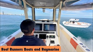 Reef Runner Boats and Raymarine Enseñando el Fish Finder Como Trabaja [upl. by Gnohp445]