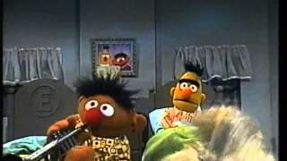 Sesamstraße  Ich tanze mich jetzt Müd  Ernie amp Bert [upl. by Aslin]