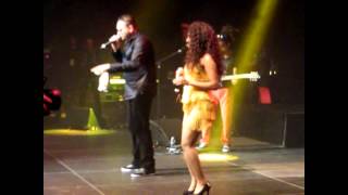 Alain Ramanisum et Laura Beg avec soufrans lamour au Zenith de Paris 2013 avec flame Dé Ziles [upl. by Roosnam]