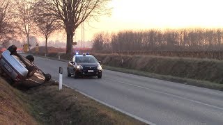 RIBALTAMENTO AUTO SI RIBALTANO DOPO UNA RAPINA  PARTENZA CARABINIERI IN SIRENA Bregnano [upl. by Ibrik]