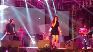 Saat Samundar Paar Main Tere Badshah amp Aastha Gill Live [upl. by Duax]