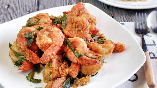 Super Easy Salted Egg Yolk Prawns  Chinese Crispy Shrimp Recipe 咸蛋虾 Singapore Street Food [upl. by Gascony]