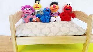 Finger Family Song SESAME STREET Nursery Rhymes Elmo Cookie Monster Ernie Abby Bert [upl. by Venezia283]