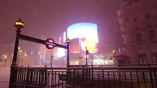 London Snow in the center of the city snowy Trafalgar Square 28 february 2018 [upl. by Alys]