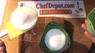 Poaching Eggs  How to make [upl. by Remus819]