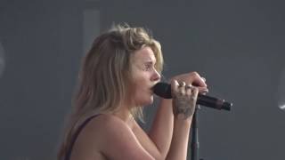 Tove Lo  Habits  Lollapalooza 2017  Chicago IL  08062017 [upl. by Okihcas]