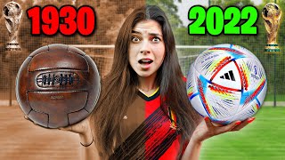 1930 vs 2022 WK BAL EXPERIMENT VOETBAL CHALLENGE 503 [upl. by Eob]