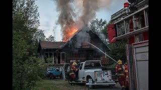 Incendie de résidence à StLambertdeLauzon [upl. by Akessej]