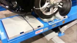 Ravagliolis Vistar 3D wheel alignment computer with 14000 lbs capacity scissor lift [upl. by Lema176]