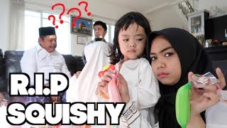 Ngajarin Keponakan Main Squishy Sampai Rusak  Ria Ricis [upl. by Dnalrag]