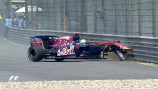 Sebastien Buemis Wheels Come Off  2010 Chinese Grand Prix [upl. by Eniledam472]