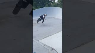 Me la di  piedrita puertorico skateboarding caidasgraciosas skate recovery [upl. by Enirbas669]