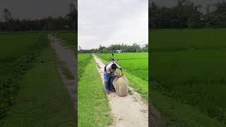 The man in the lungi in the middle of the road is asking for help [upl. by Merna706]