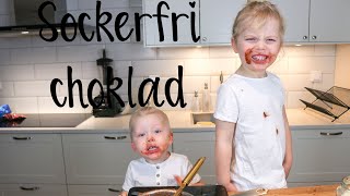 VI GÖR SOCKERFRI CHOKLAD – vegan raw keto lågkolhydrat och mjölkfri [upl. by Eilram155]