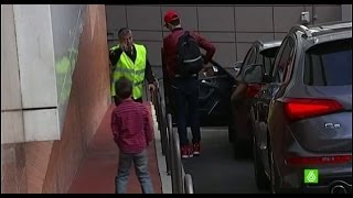 Un niño llora después de que un guardia frustrara su intento de acercarse a Cristiano  201314 [upl. by Margette484]