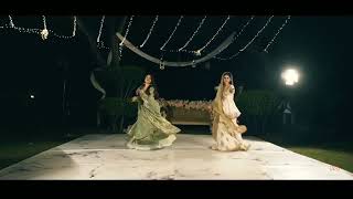 dance chunri chunri song by bride and sister  mehndi dances [upl. by Feune]