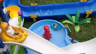 Playmobil Polizei Feuerwehr Krankenwagen Wasserpark Aquapark Geschichten mit Familie Lucky [upl. by Ahsyekal]