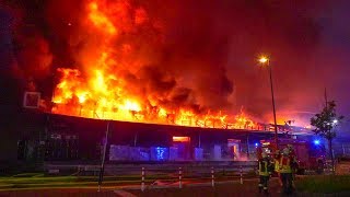 GROSSBRAND IN GELSENKIRCHEN  Ehemaliger Güterbahnhof im Vollbrand  Großeinsatz der Feuerwehr [upl. by Nytsirc]