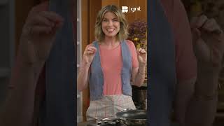 Rita Lobo ensina COMO fazer OVO MOLLET 😍  Cozinha Prática  Receitas Shorts [upl. by Al]