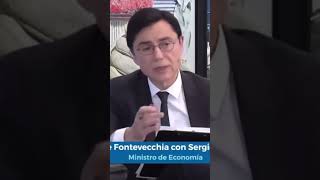 PERIODISTA ENSOBRADO ANTI MILEI MOSTRANDO LA HILACHA fontevecchia massa milei javiermilei [upl. by Mignon359]