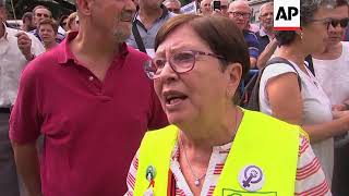 Hundreds protest in Spain calling for inflationlinked pensions [upl. by Bui]