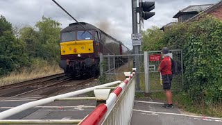 Barrier delay Hangman amp steam East Burton level crossing Dorset 🟢 [upl. by Malo43]