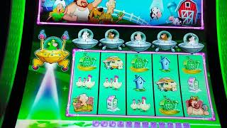 WINS ON PLANET MOOLAH SLOT MACHINE [upl. by Tadich]