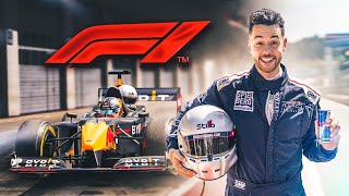 Pruebo un FORMULA 1 en la VIDA REAL con Red Bull Racing  TheGrefg [upl. by Curnin]