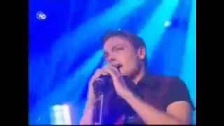 Tiziano Ferro  Boom Boom Live at SWR New Pop Festival 2002 [upl. by Pammie]