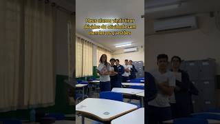 É uma preguiça de ler 😅 professora humor shorts alunos escola [upl. by Ruhtra28]