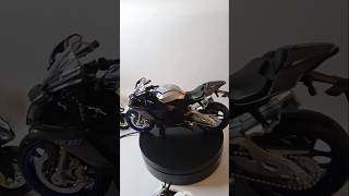 Review YZF R1M Skala 112 Silver [upl. by Penrod]