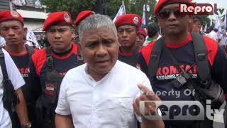 Demo Ratusan Buruh Tolak UMP Naikkan UMK 13 Persen [upl. by Enelrahc]