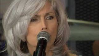 Emmylou Harris  Pancho and Lefty Live at Farm Aid 2003 [upl. by Nnainot]