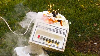 Vintage Waring Blender Destruction amp Motor Burnout [upl. by Avat]