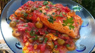 Ricetta Cucina un trancio di salmone in padella con pomodori e olive [upl. by Emeline]