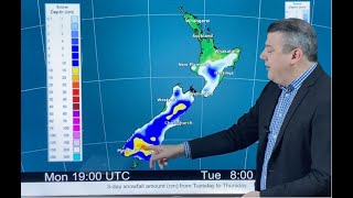 Antarctic blast to bring snow into both main islands of NZ [upl. by Ettennat]