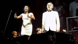 Andrea Bocelli and Heather Headley DEC 2010  Staples center [upl. by Nyroc]