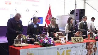 RTV Cetinje  Počeo međunarodni festival pršuta na Cetinju [upl. by Lambert]