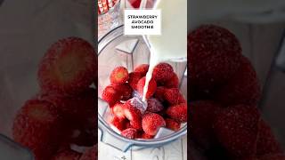 How To Make BREAKFAST Smoothies  Strawberry AVOCADO Smoothieshort [upl. by Nedry]