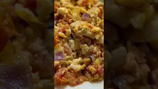 Ugali mayai How to cook ugali mayai Scrambled eggs  How to cook eggs and ugali Egg stew  mayai [upl. by Hseyaj]