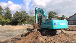 KOBELCO SK 350 NLC bei Erdbewegungen [upl. by Grannia59]