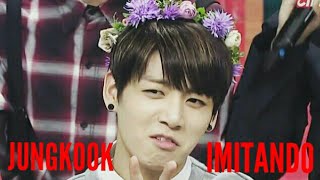 JUNGKOOK IMITANDO MEMBROS DO BTS [upl. by Erelia]