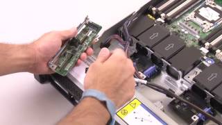 Lenovo System x3550 M5 installing a 25inch hotswap HDD backplane [upl. by Aner]